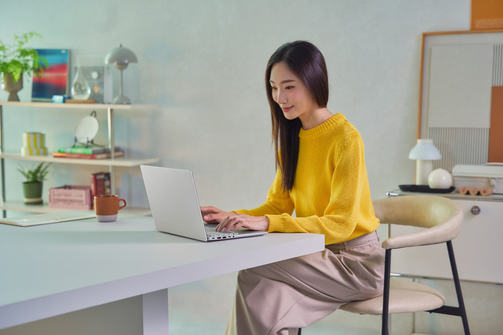 Asus thường xuyên áp dụng chính sách ưu đãi dành cho học sinh sinh viên, đặc biệt là tân sinh viên.