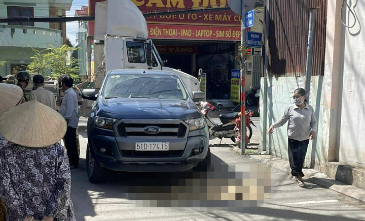 Hiện trường vụ tai nạn làm cụ bà khuyết tật tử vong thương tâm.