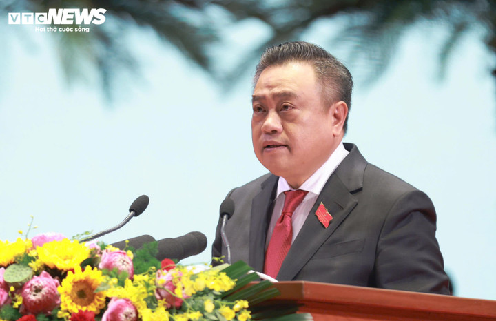 Chủ tịch UBND thành phố Hà Nội Trần Sỹ Thanh phát biểu tại Đại hội.