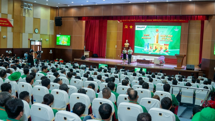 Chương trình "NPK Phú Mỹ: Triệu tấn kết nối - Cho mùa bội thu" thu hút hơn 400 khách hàng.