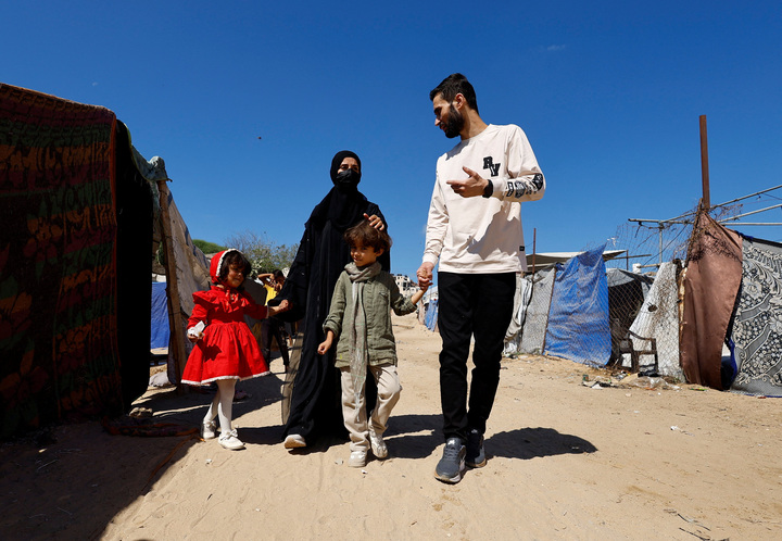 Sau hơn hai năm giao tranh khốc liệt, ngày 8/10/2025, Israel và Hamas đã đạt được giai đoạn đầu tiên của thỏa thuận hòa bình cho Dải Gaza. (Ảnh: Reutes)
