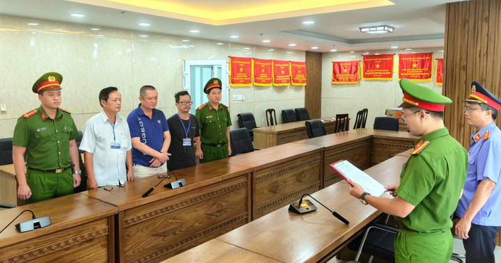 2 lãnh đạo công ty cùng kế toán trưởng bị khởi tố. (Ảnh: C.A)