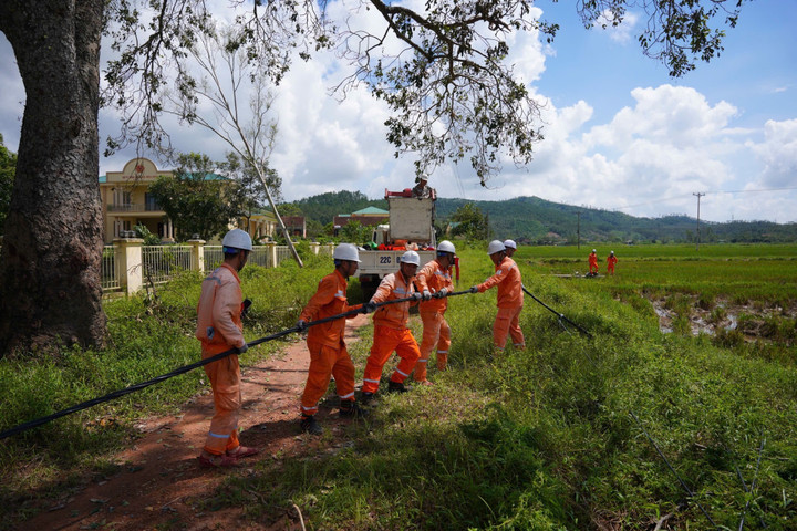 Tổng công ty Điện lực miền Bắc: 56 năm một chặng đường đầy tự hào - 3