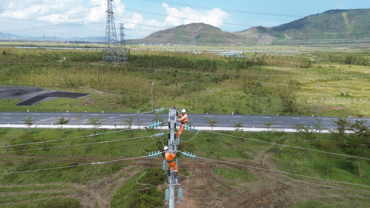 Tổng công ty Điện lực miền Bắc: 56 năm một chặng đường đầy tự hào - 11