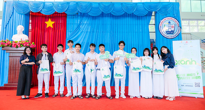 Những hình ảnh ấn tượng trong roadshow xuyên Việt của 'Tiếng nói Xanh' mùa 3 - 9