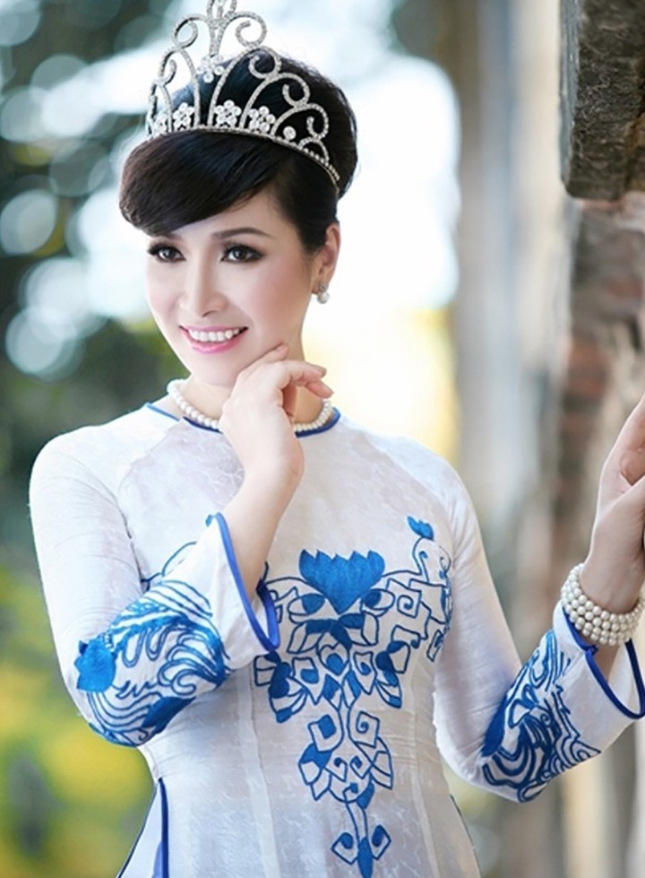 Bùi Bích Phương bỏ hào quang để theo con đường học vấn.