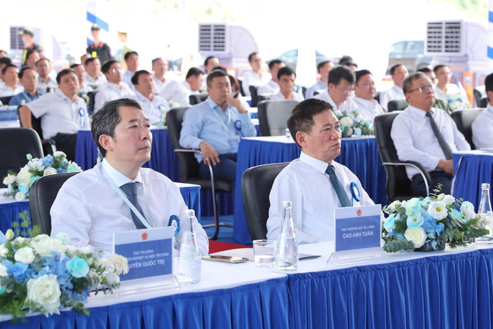 Wakil Perdana Menteri Ho Duc Phoc menghadiri upacara peresmian proyek jaringan transmisi 500 kV Lao Cai - Vinh Yen.