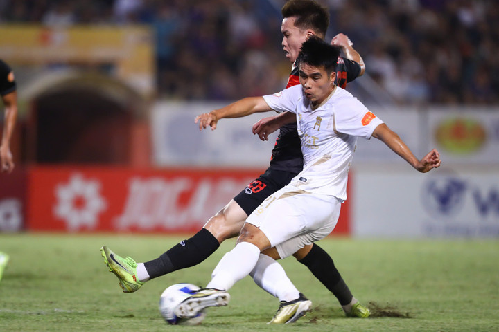 Hà Nội liên tục tạo ra những pha uy hiếp. (Ảnh: Kim Chi)