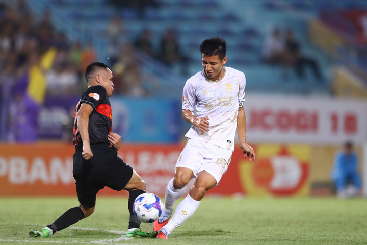 Hà Nội FC chơi hay hơn nhưng tận dụng cơ hội kém.