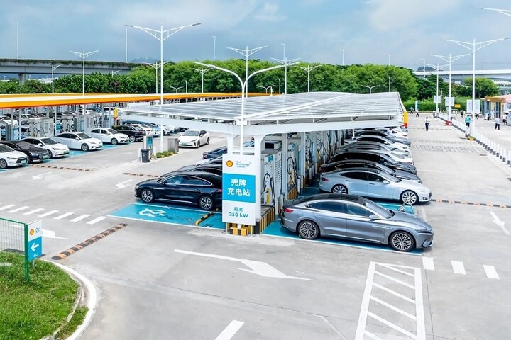 Một trạm sạc xe điện tại Trung Quốc. (Nguồn: Electrive)
