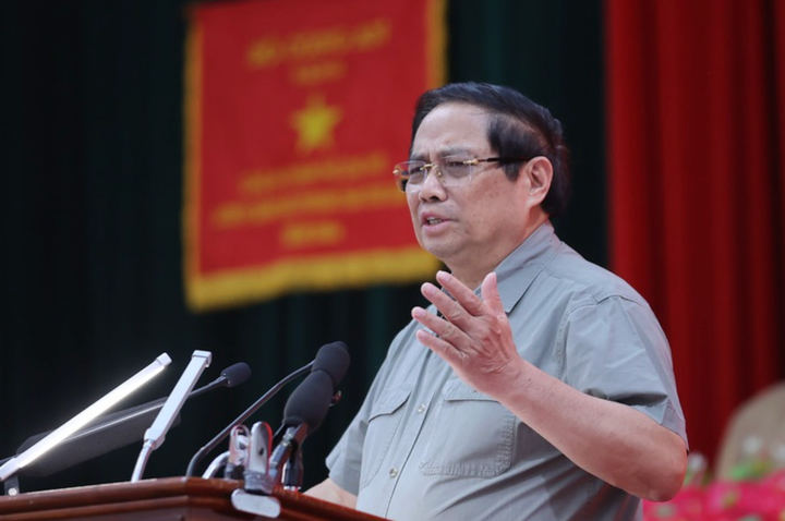 Thủ tướng chỉ đạo các cơ quan liên quan tiến hành kiểm tra, thanh tra, điều tra nếu có dấu hiệu, phát hiện kịp thời và xử lý nghiêm các hành vi sai phạm liên quan vật liệu xây dựng. (Ảnh: VGP/Nhật Bắc)