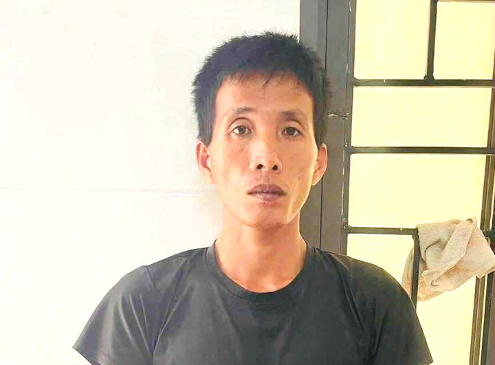 Nguyễn Văn Nam tại cơ quan công an.