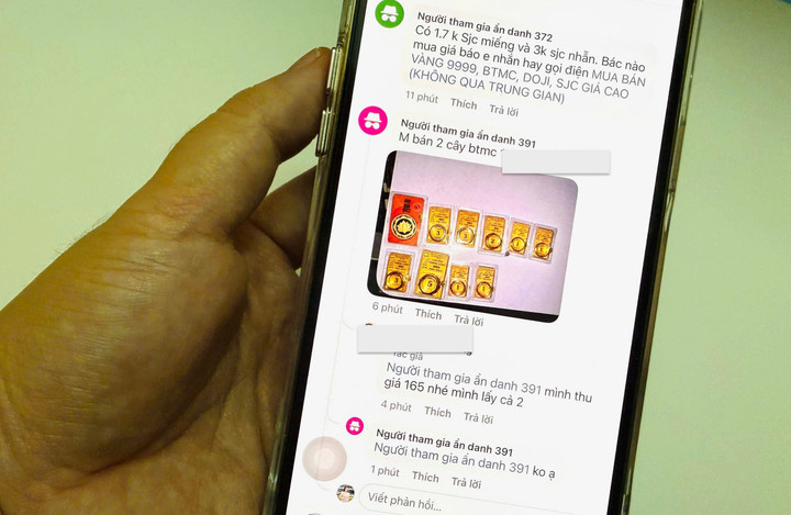 Giá vàng giao dịch trên các hội, nhóm chênh lệch đáng kể so với thị trường chính thức.