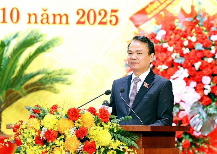 Đại hội đã thông báo quyết định của Bộ Chính trị điều động, chỉ định ông Trương Quốc Huy, Bí thư Tỉnh ủy Ninh Bình tham gia Ban Chấp hành, Ban Thường vụ và giữ chức Bí thư Tỉnh ủy Phú Thọ, nhiệm kỳ 2025 - 2030. Ông Đặng Xuân Phong, Ủy viên Trung ương Đảng, Bí thư Tỉnh ủy Phú Thọ được chỉ định giữ chức vụ Bí thư Tỉnh ủy Ninh Bình, nhiệm kỳ 2025-2030.