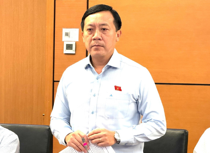 Đại biểu Hà Phước Thắng cho rằng, cần sớm ban hành Đề án vị trí việc làm để chuẩn hóa chức năng, nhiệm vụ và yêu cầu năng lực cho từng vị trí.