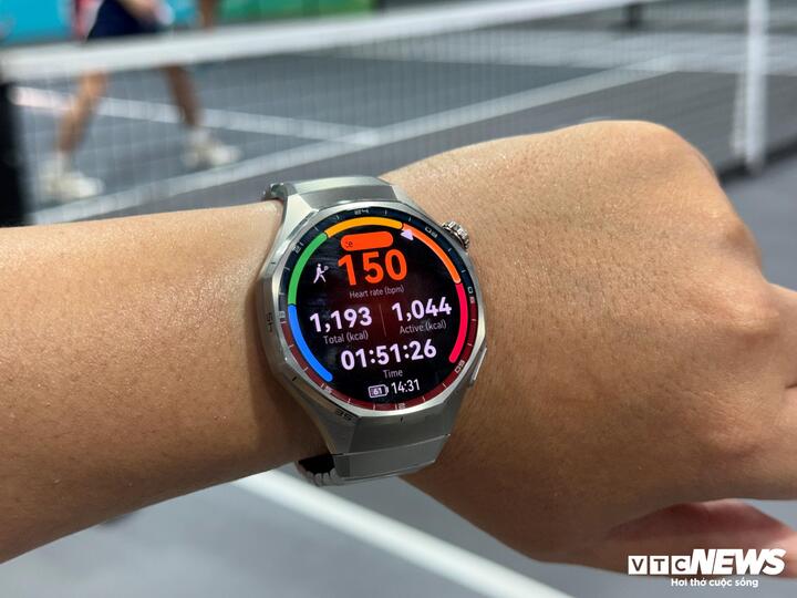 De GT6 Pro is een slim modehorloge met nauwkeurige meetmogelijkheden.