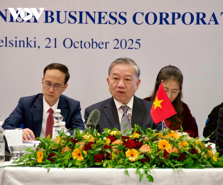Chiều 21/10 (theo giờ địa phương), Tổng Bí thư Tô Lâm tới dự và chủ trì buổi gặp gỡ các doanh nghiệp Phần Lan tiêu biểu.