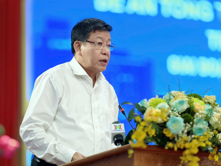 Phó Chủ tịch UBND TP Hà Nội Dương Đức Tuấn chỉ đạo tại hội thảo.