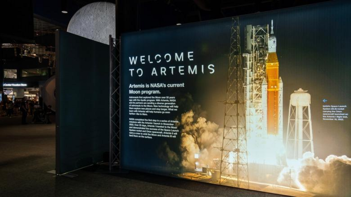 Ảnh chụp buổi giới thiệu chương trình Artemis của NASA. (Nguồn: Shutterstock)