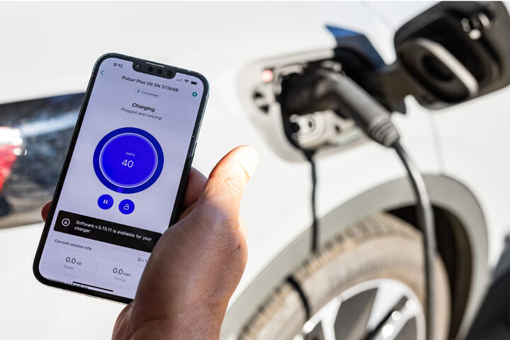 Pin là bộ phận đắt đỏ khi chiếm từ 30–40% giá trị của một chiếc xe điện. (Ảnh: Octa Energy)