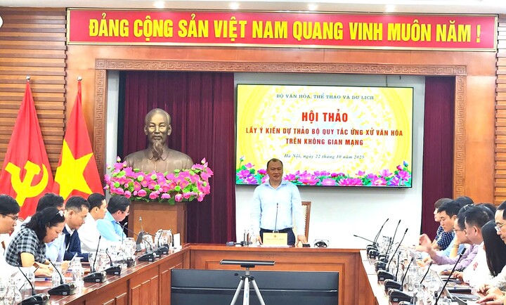 Thứ trưởng Bộ Văn hóa, Thể thao và Du lịch Lê Hải Bình chủ trì hội thảo. (Ảnh: Minh Hoàn)