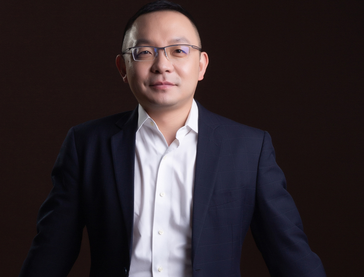 Ông Larry Hu, Giám đốc Điều hành Amazon Global Selling.