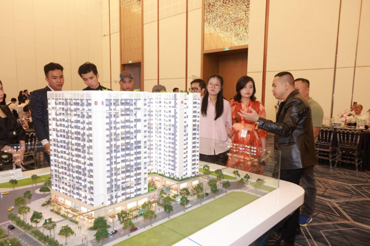 Dự án The Zenith Hải Phòng nổi lên như một điểm sáng của thị trường bất động sản, thu hút sự quan tâm lớn của nhà đầu tư nhờ dư địa tăng trưởng vượt trội và tiềm năng sinh lời bền vững.