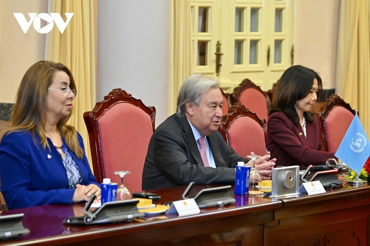 Tổng Thư ký Liên hợp quốc Antonio Guterres phát biểu tại hội đàm.