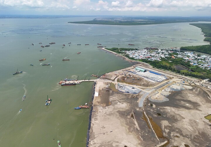 ‘Choáng’ với kỹ thuật xử lý nền móng tại siêu đô thị lấn biển Cần Giờ