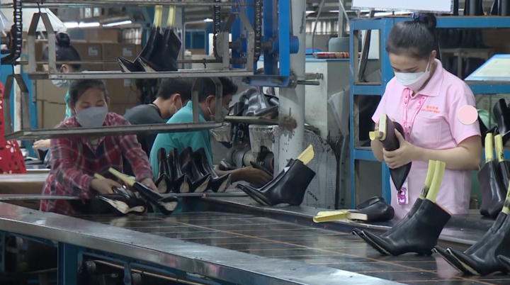 Doanh nghiệp nhỏ và vừa gặp khó khăn trong tiếp cận vốn, khiến nhiều cơ sở sản xuất tạm ngưng hoạt động.