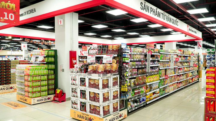 Không gian mua sắm hiện đại của LOTTE MART Phan Thiết trong diện mạo mới.