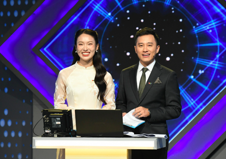 Bộ đôi MC Khánh Vy - Ngọc Huy.