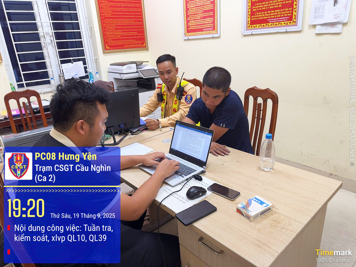 Ngày 19/9, CSGT tiếp tục phát hiện tài xế Tuấn lái xe trong tình trạng dương tính với chất ma túy.