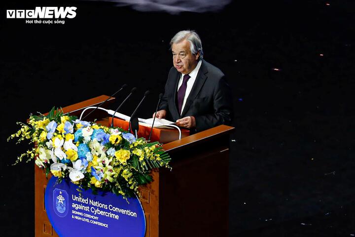 FN:s generalsekreterare António Guterres talar. (Foto: Minh Duc)