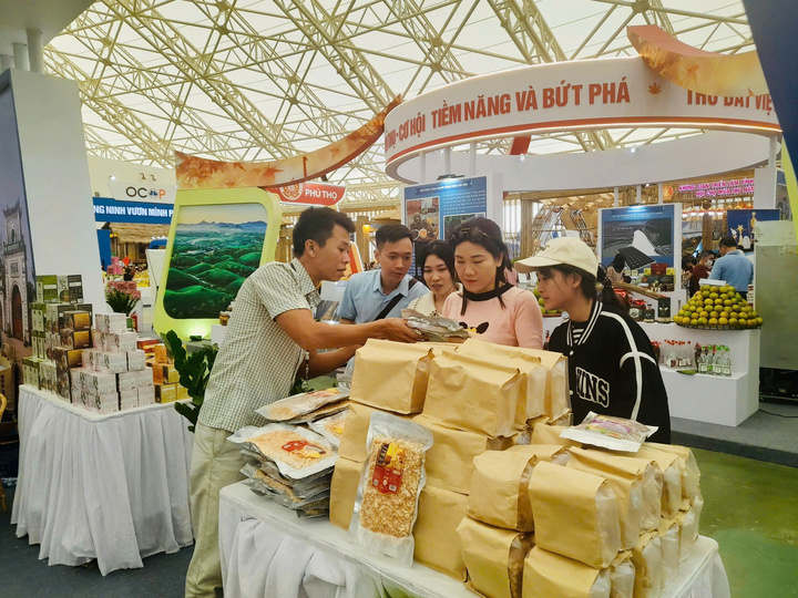Hội chợ mùa Thu lần 2025 chính thức mở cửa từ ngày 26/10 và sẽ kéo dài đến ngày 4/11 tại Trung tâm Hội chợ Triển lãm Quốc gia (Đông Anh, Hà Nội).