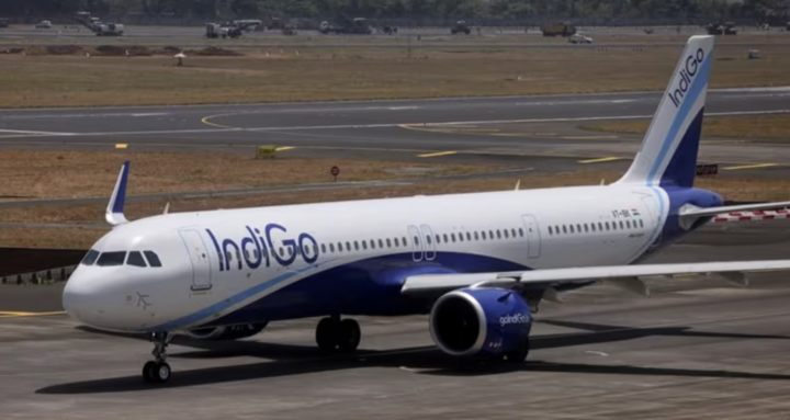 Máy bay chở khách của hãng hàng không IndiGo. (Ảnh: Reuters)