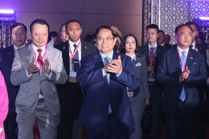 Thủ tướng Phạm Minh Chính dự phiên đối thoại cấp cao tại Hội nghị Thượng đỉnh kinh doanh và đầu tư ASEAN. (Ảnh: VGP/Nhật Bắc)