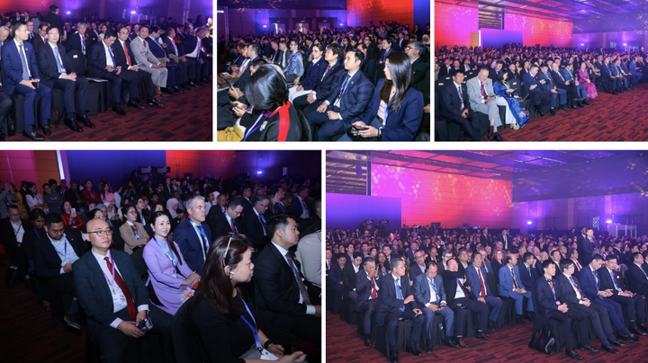 Các đại biểu dự phiên đối thoại cấp cao tại Hội nghị Thượng đỉnh Kinh doanh và Đầu tư ASEAN. (Ảnh: VGP/Nhật Bắc)