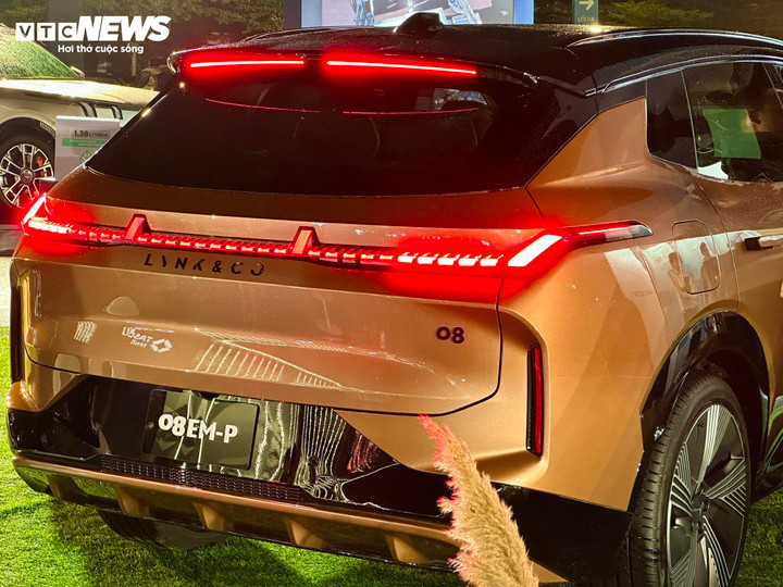 SUV hybrid từng lập kỷ lục Guiness về quãng đường di chuyển có mặt tại Việt Nam - 4