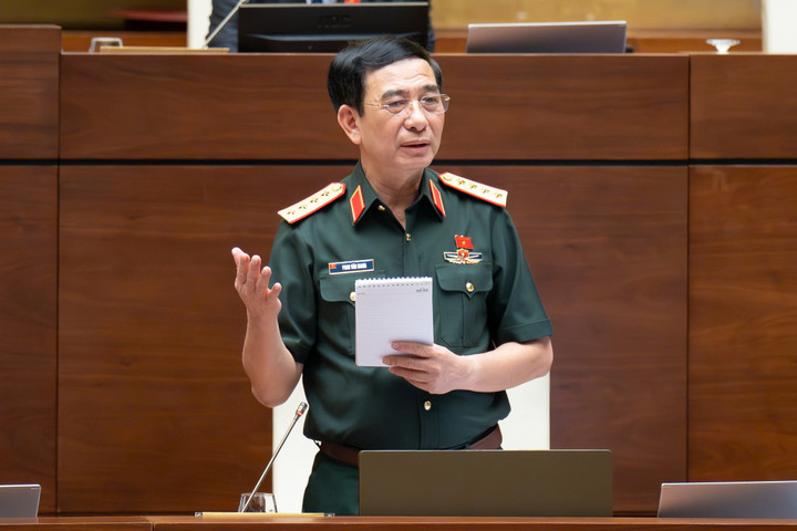 Đại tướng Phan Văn Giang, Bộ trưởng Bộ Quốc phòng giải trình làm rõ thêm một số ý kiến của đại biểu Quốc hội