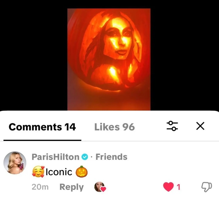 Paris Hilton bình luận về chân dung của mình khắc trên bí ngô.