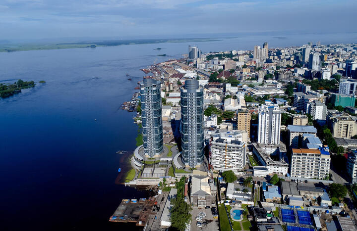 Kongolesiska medier sade att Vingroups närvaro kommer att bidra till att förbättra människors tillgång till tjänster, särskilt gröna transporter och fastigheter.