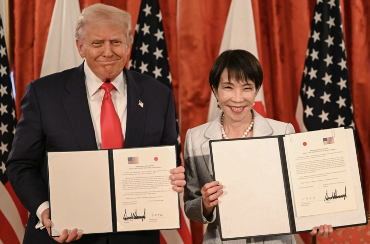 Tổng thống Mỹ Donald Trump (trái) và Thủ tướng Nhật Bản Sanae Takaichi (phải). (Ảnh: Getty)