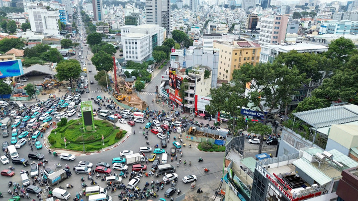 Việc đẩy nhanh các siêu dự án khẳng định đầu tư công đang đi đầu trong hỗ trợ tăng trưởng kinh tế của Việt Nam.