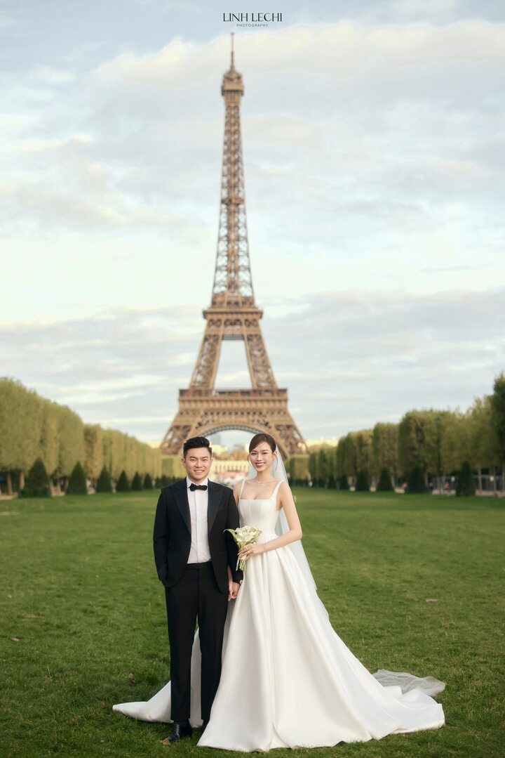 Bộ ảnh được thực hiện trong thời gian một tuần tại nhiều nước châu Âu. Cặp đôi chọn lưu giữ kỷ niệm tại nhiều địa danh nổi tiếng như hồ Como (Italy), Interlaken, đèo Furka (Thụy Sĩ), Paris (Pháp).