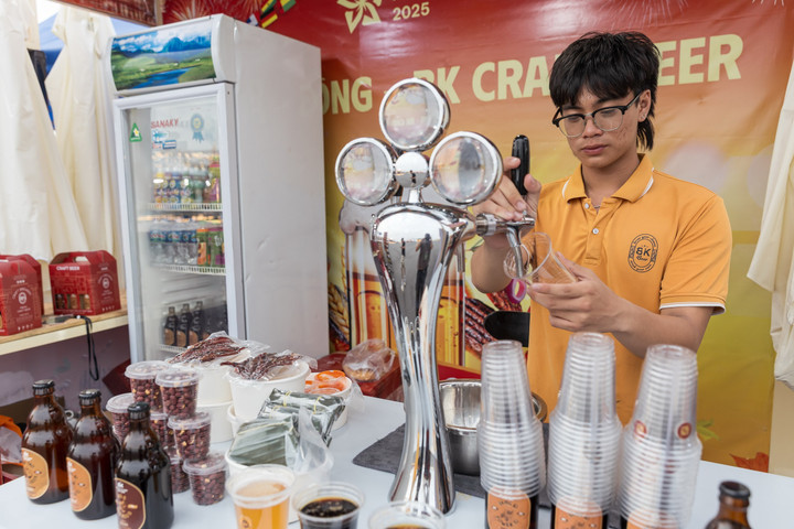 Hội chợ Mùa Thu 2025: Ăn ngon, chơi chất, chill tới bến ở 'trái tim mùa thu' VEC - 2