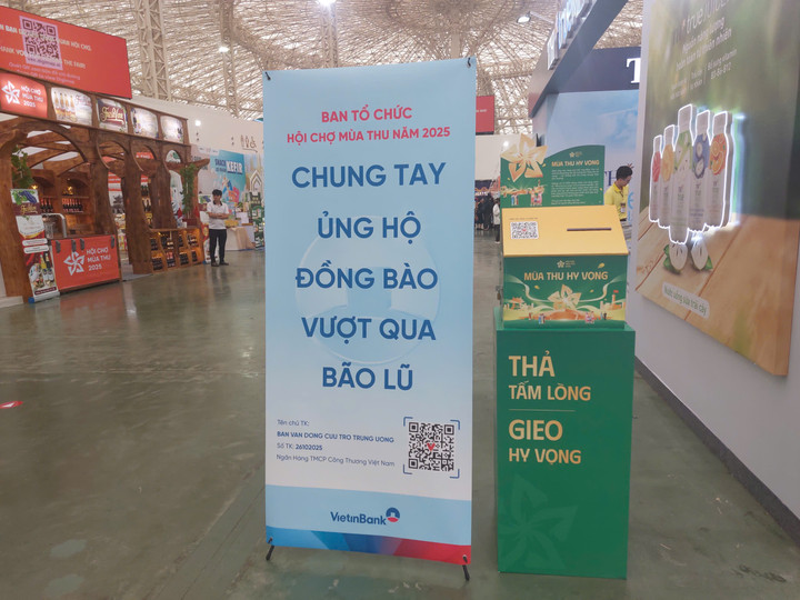 Tính đến 22h ngày 28/10, số tiền quyên góp ủng hộ đồng bào lũ lụt từ Hội chợ mùa Thu 2025 đã đạt 211.436.938 đồng.