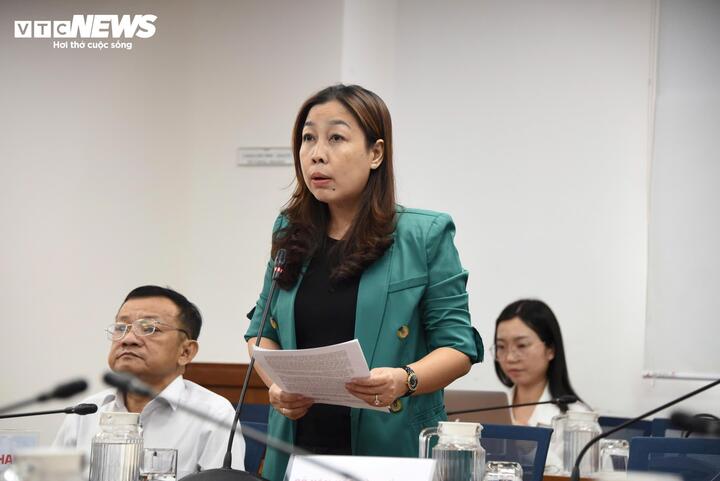 Sở Văn hoá TP.HCM khẳng định sẽ xử lý nghiêm các trường hợp biểu diễn phản cảm, lệch chuẩn, đồng thời siết chặt quản lý để xây dựng môi trường nghệ thuật lành mạnh.