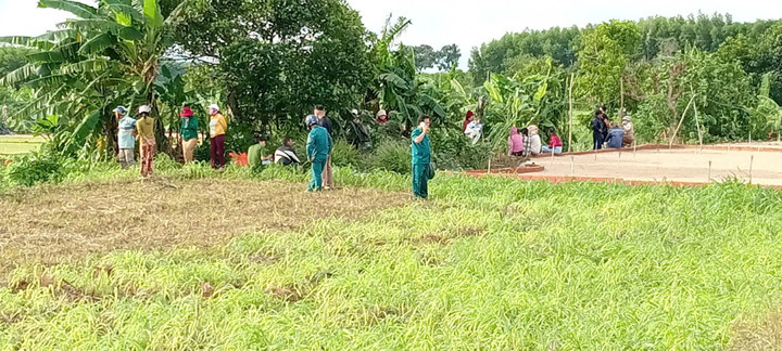 Thi thể ông Thìn được phát hiện dưới giếng nước.