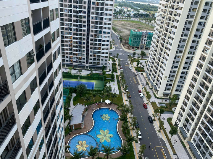 Hàng chục nghìn căn hộ chung cư tại TP.HCM vẫn chờ sổ hồng. (Ảnh minh họa: H. Linh)